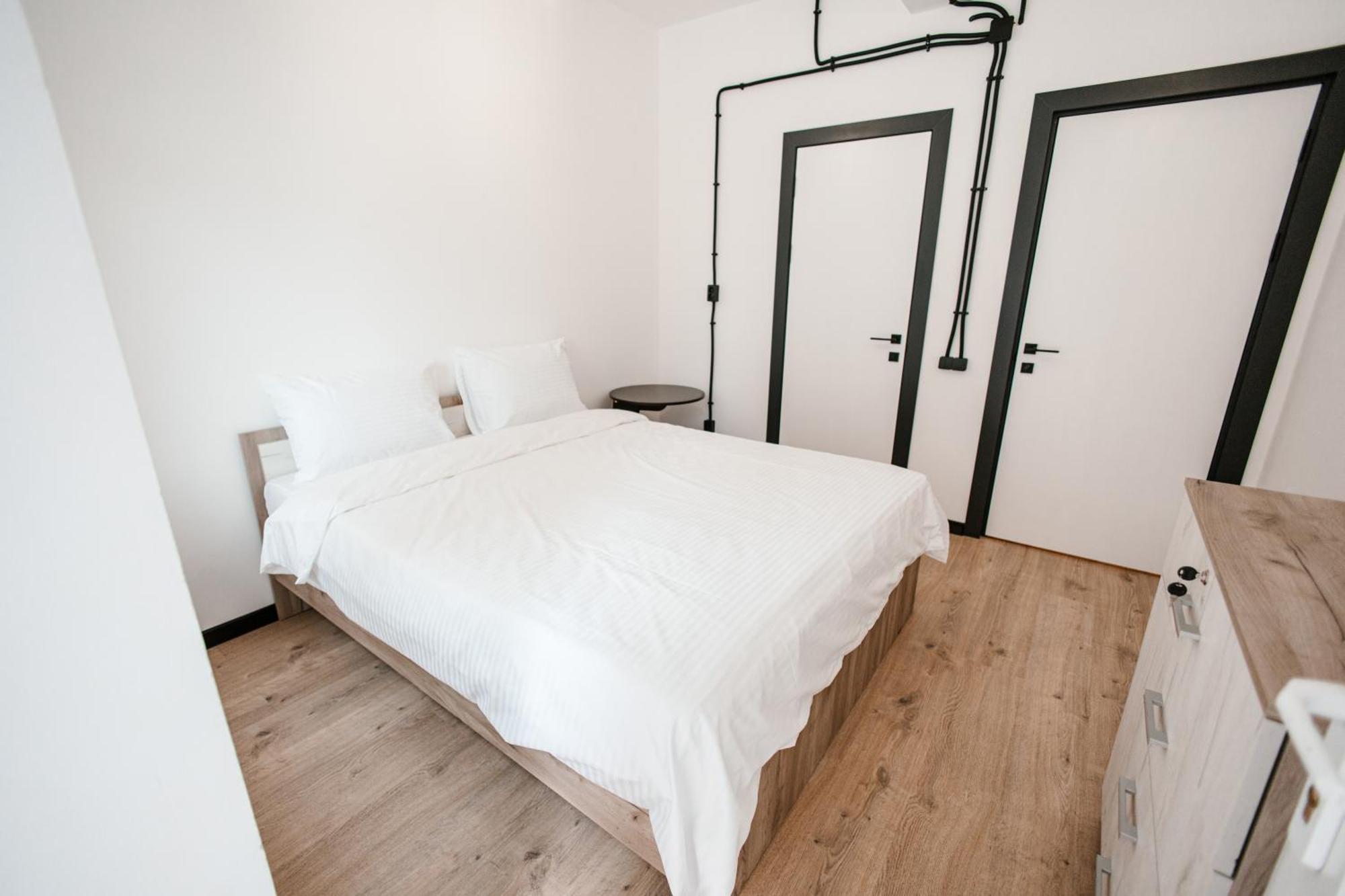 68 Hostel Bishkek Luaran gambar
